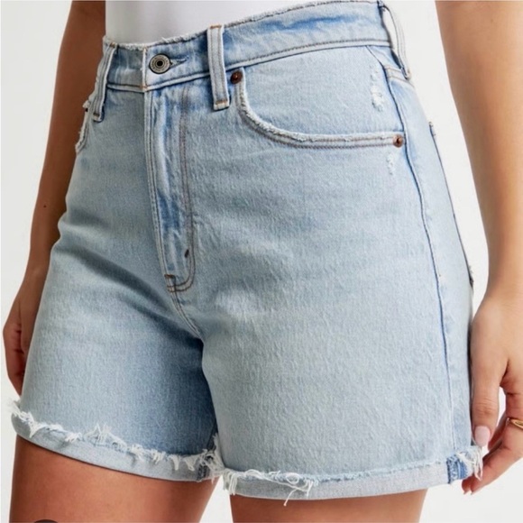 Abercrombie & Fitch Pants - Abercrombie “The Dad Short” High Rise denim Shorts size 33/16